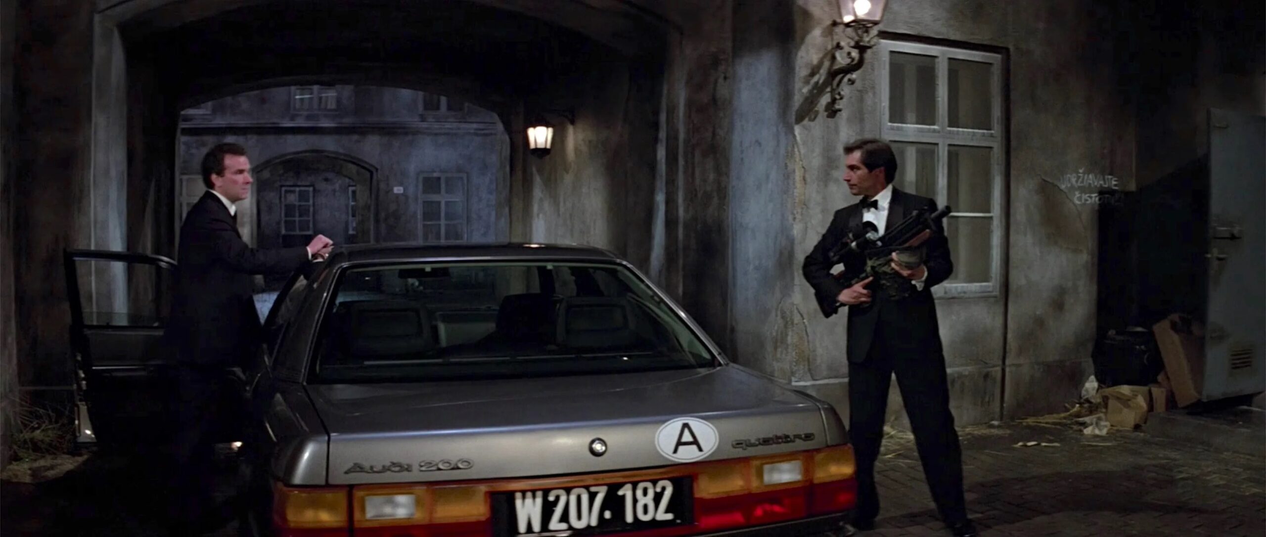 AUDI 200