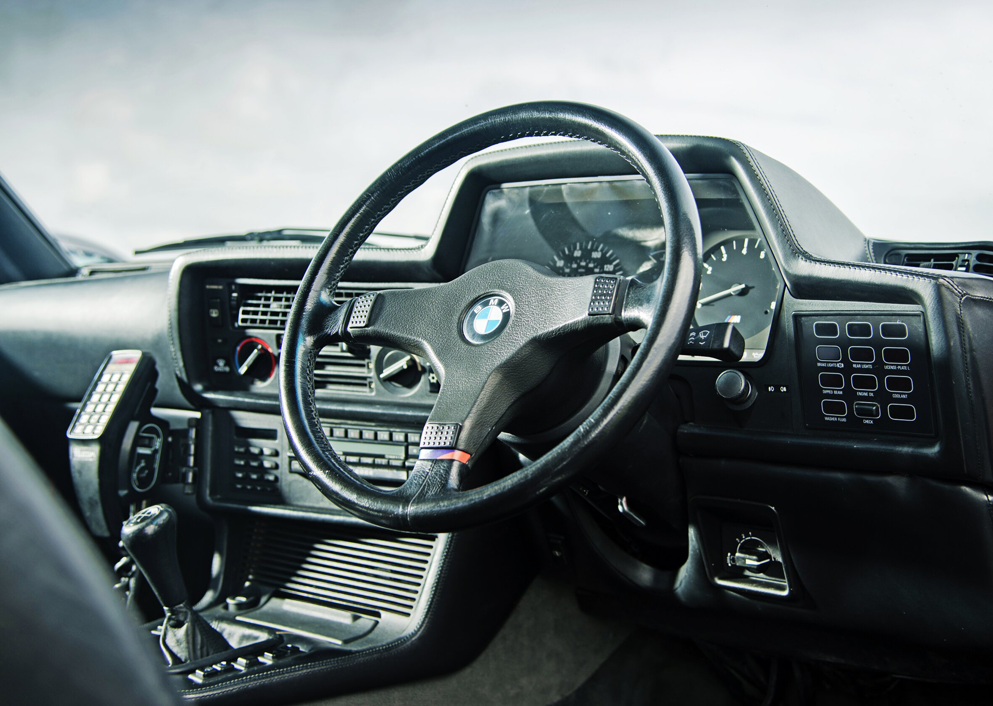 BMW M635CSi interior