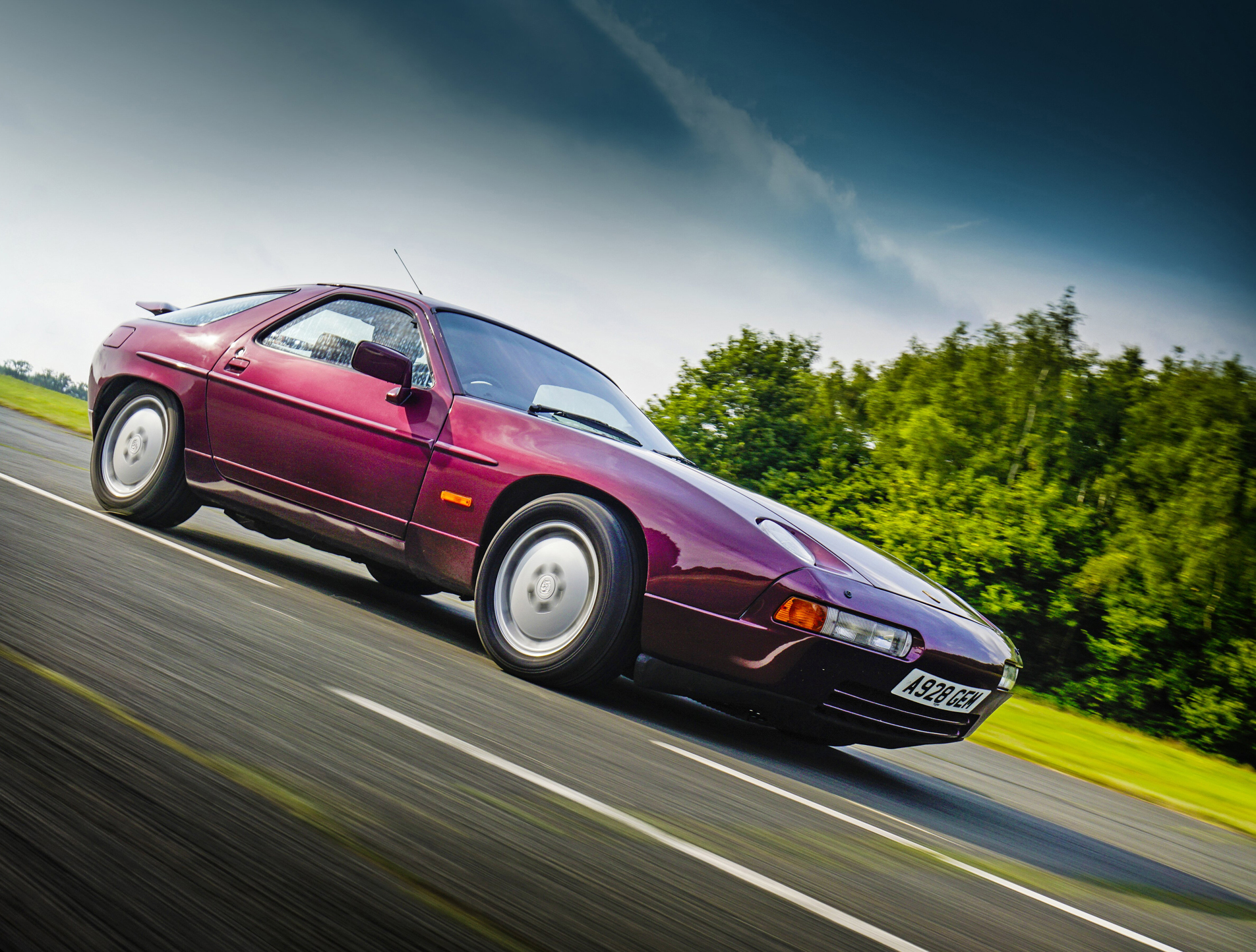 Porsche 928 tracking