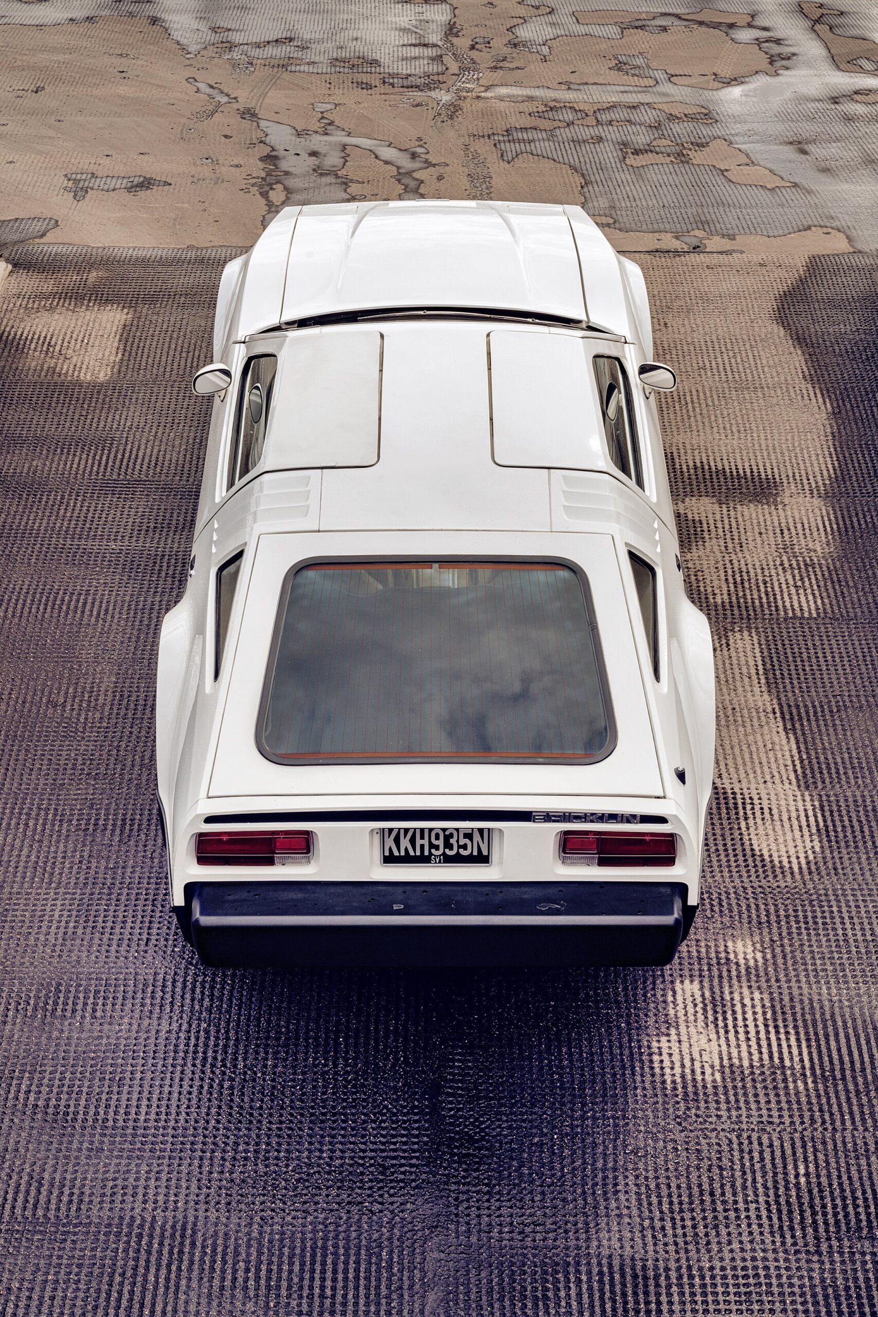 Back of the Bricklin SV-1