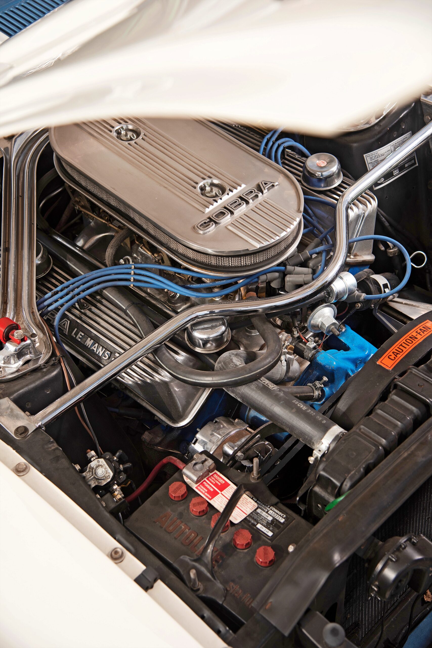 Shelby’s modifications to the Police Interceptor V8 included new cylinder heads, exhaust manifolds, plus branded valve covers and air filter lid