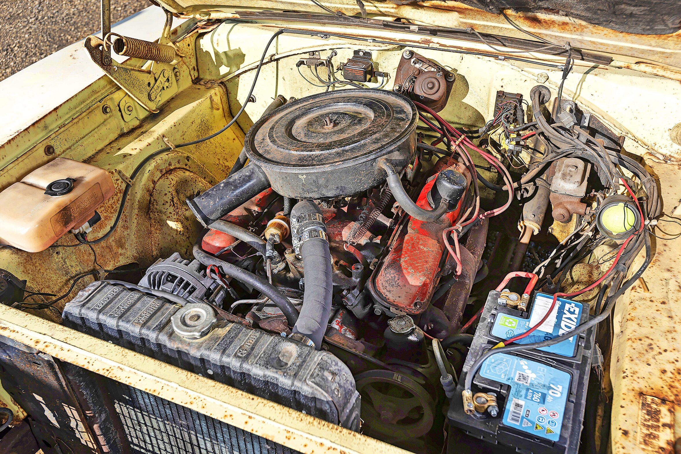 Dodge Charger engine 