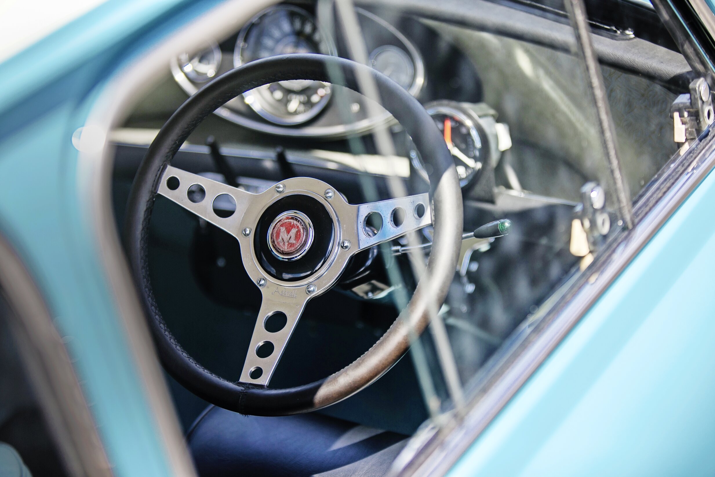 Steering wheel of the MORRIS MINI-COOPER