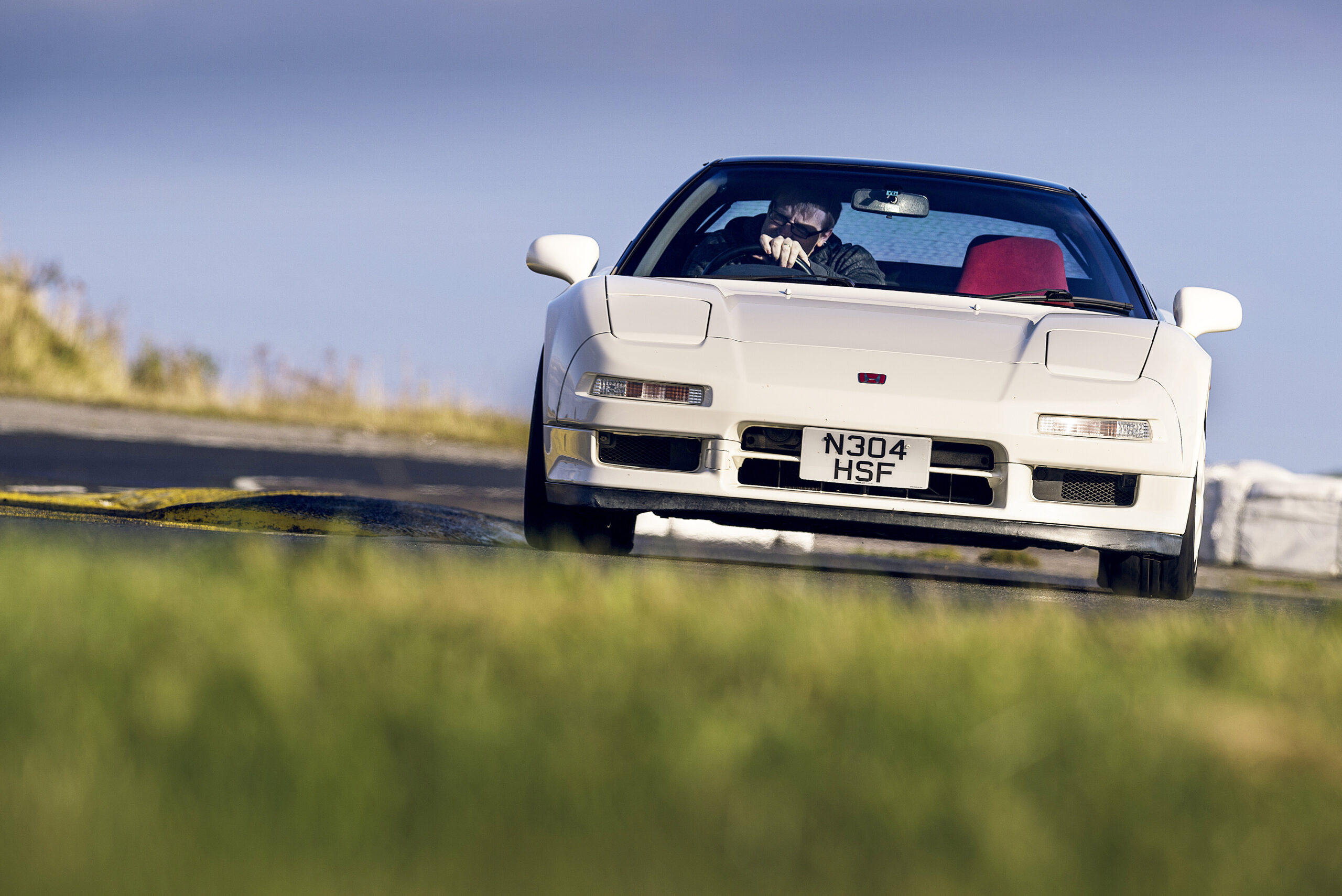 Red seat says it's a<br />
Type R.