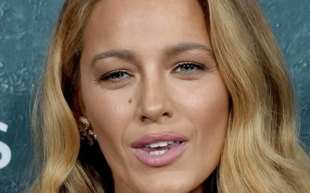 Celebs who tried to fool us by getting new faces
