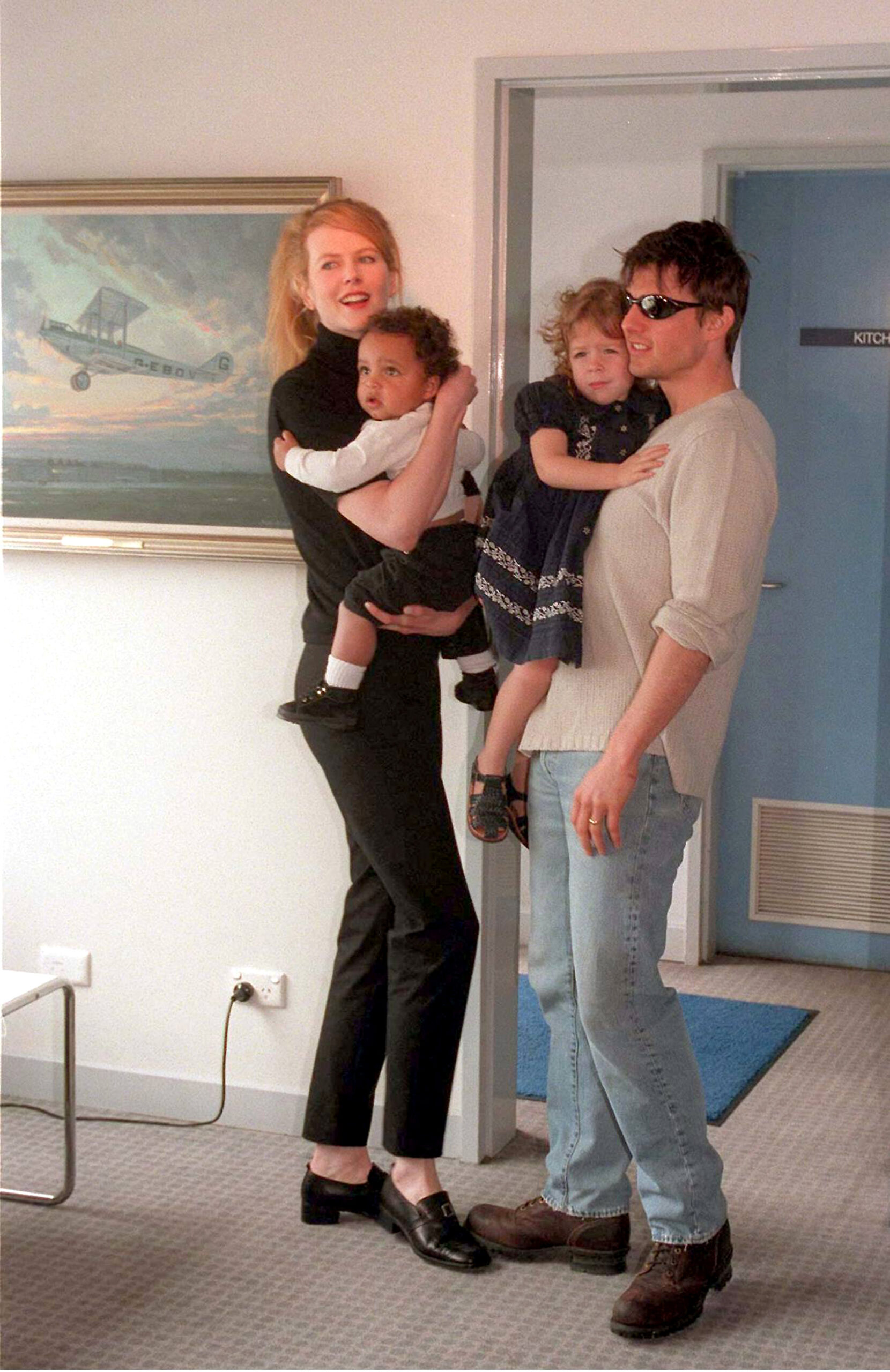 Nicole Kidman And Tom Cruise With Children Perdro Pascal