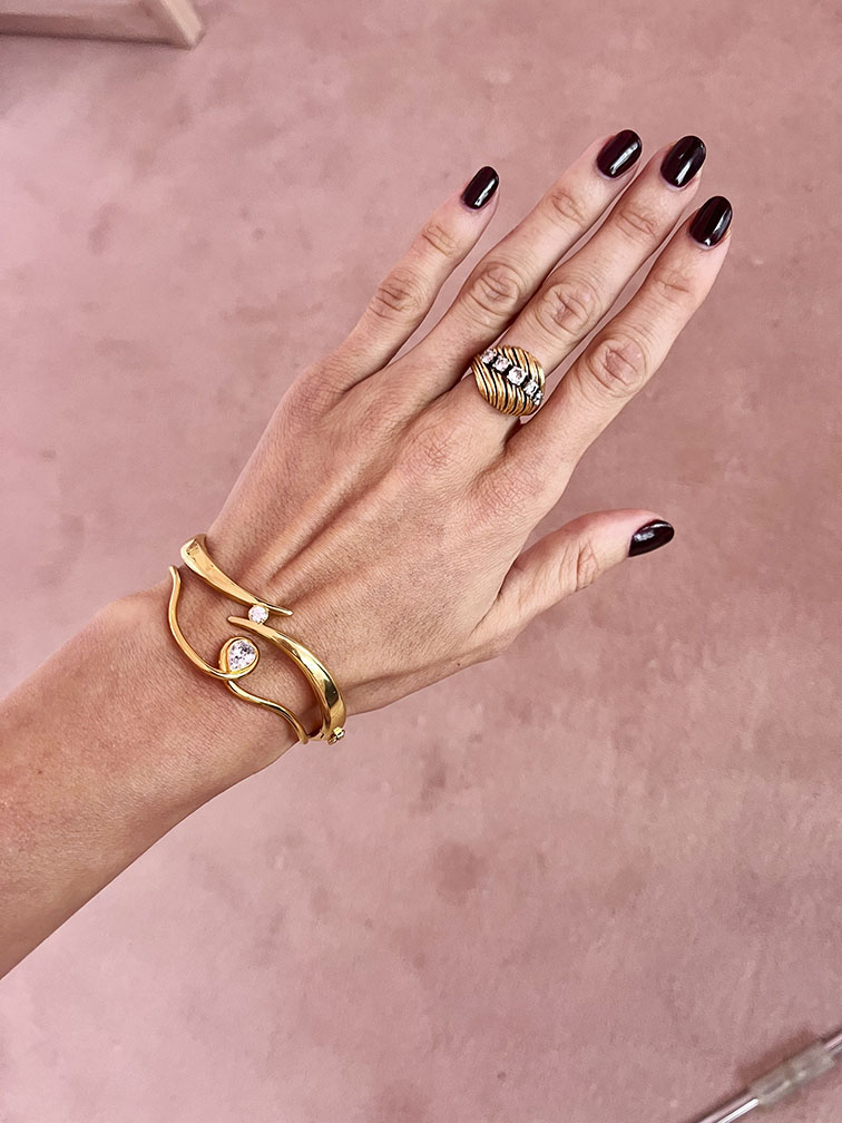 HandBracelets