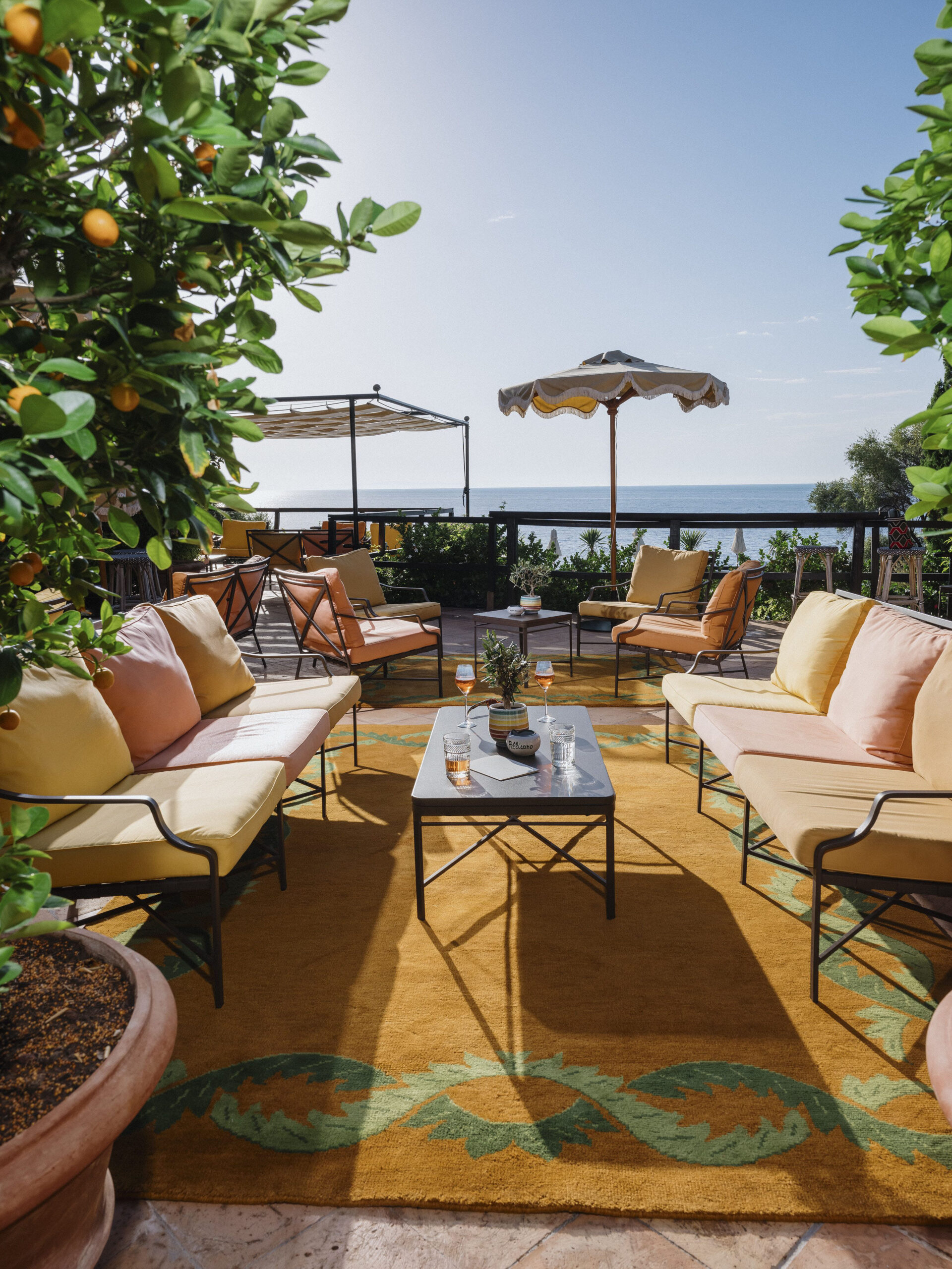 Campbell Rey for ISSIMO by Nordic Knots at Hotel Il Pellicano C