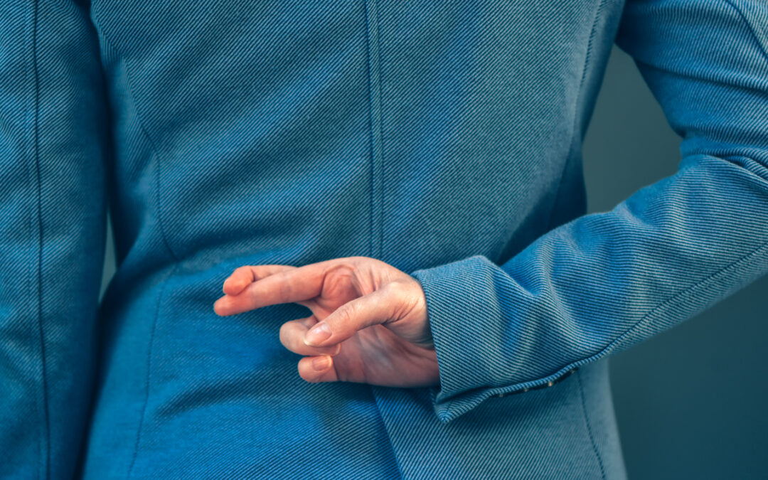 7 signs someone is lying to you – according to an expert