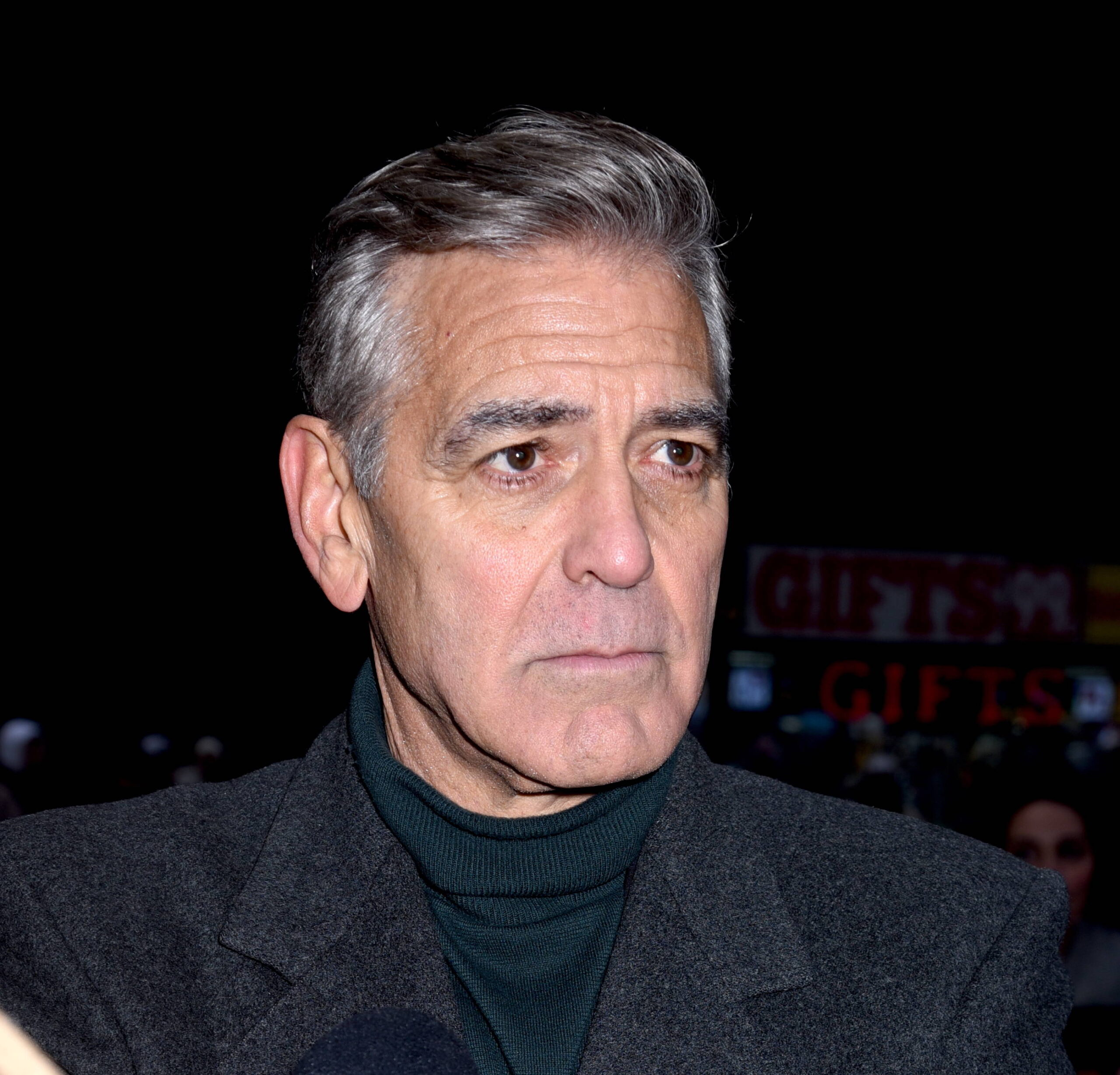 George Clooney Meets The Cast Of 'Good Night, And Good Luck' Jennifer Aniston