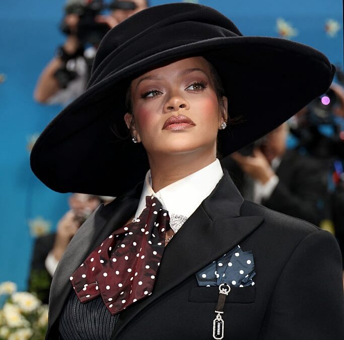 Rihanna’s photographer shares shocking truth about pregnancy reveal