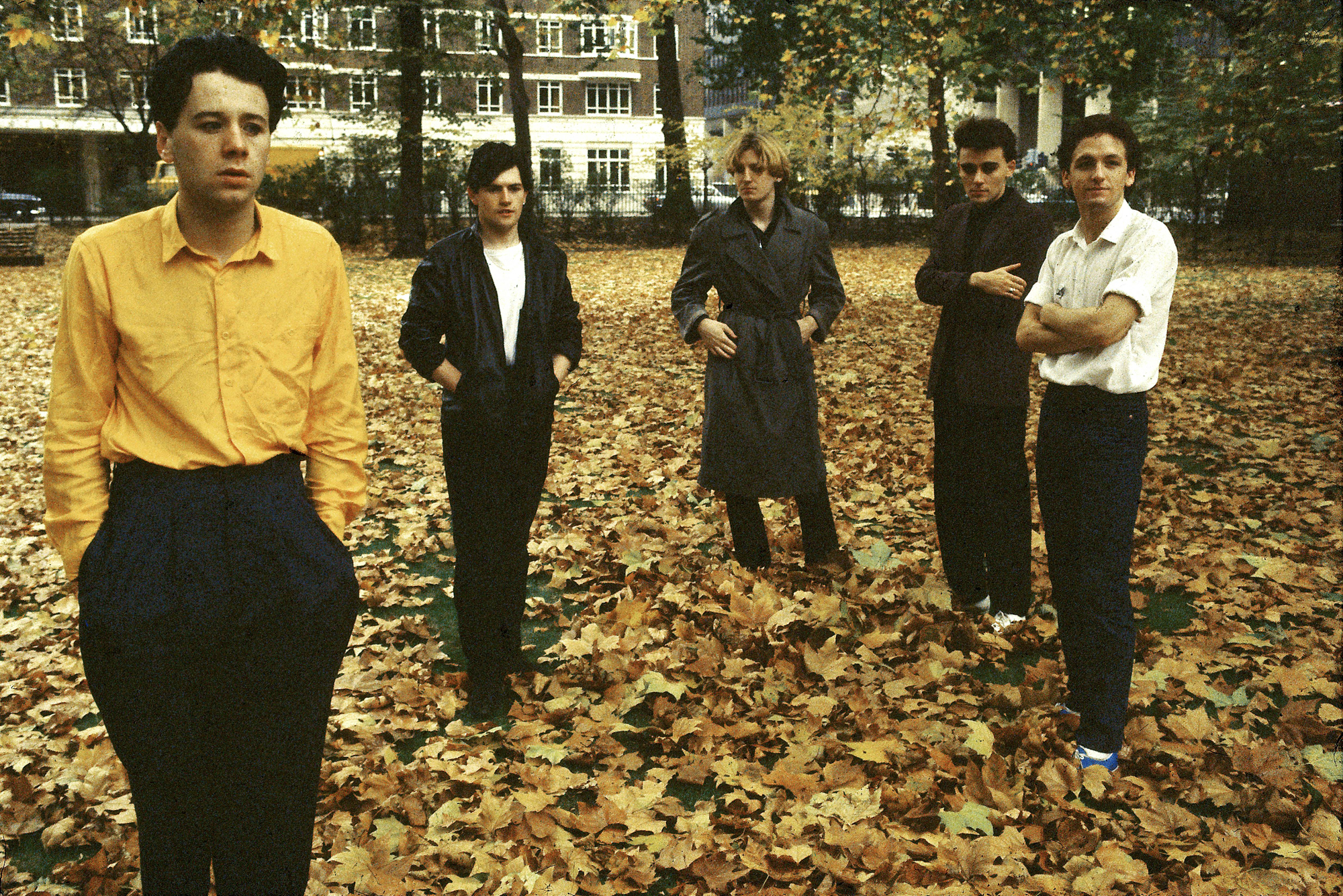UNSPECIFIED - JANUARY 01:  Photo of SIMPLE MINDS; L-R Jim Kerr, Charlie Burchill, Derek Forbes, Mick Macneil, Brian McGee  (Photo by Virginia Turbett/Redferns)